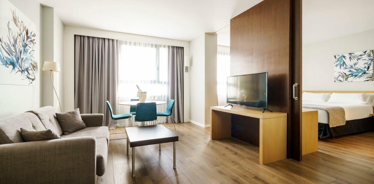 Ilunion Valencia 4 Hotel Cameră foto
